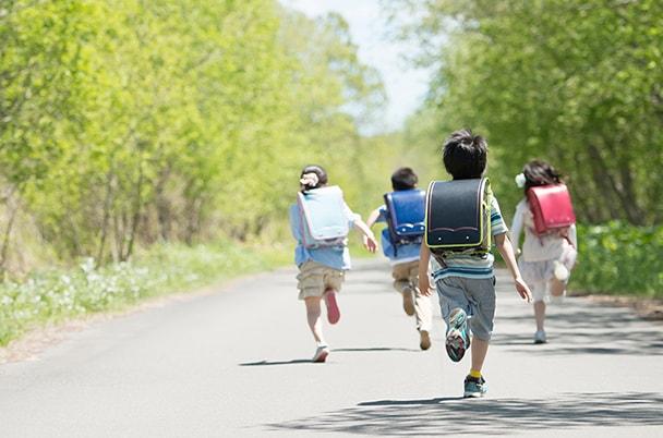 目をパチパチ☯チック症と小児はり